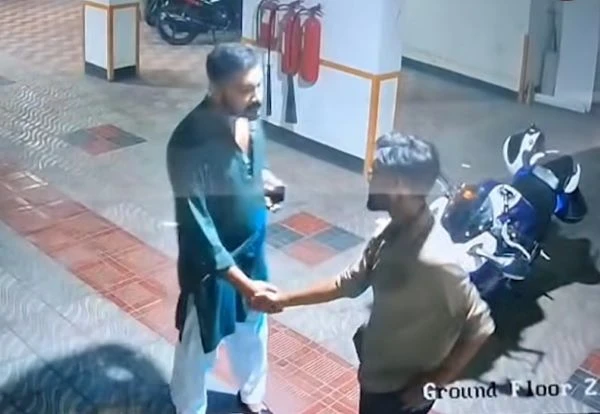 বাসা থেকে তাহসিফকে নিয়ে যাওয়ার বিষয়ে মুখ খুললেন দীপ, মিলল সিসিটিভি ফুটেজ